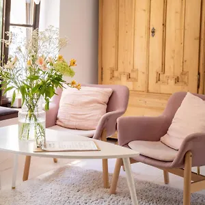 Tomte - Scandinavian Apartment